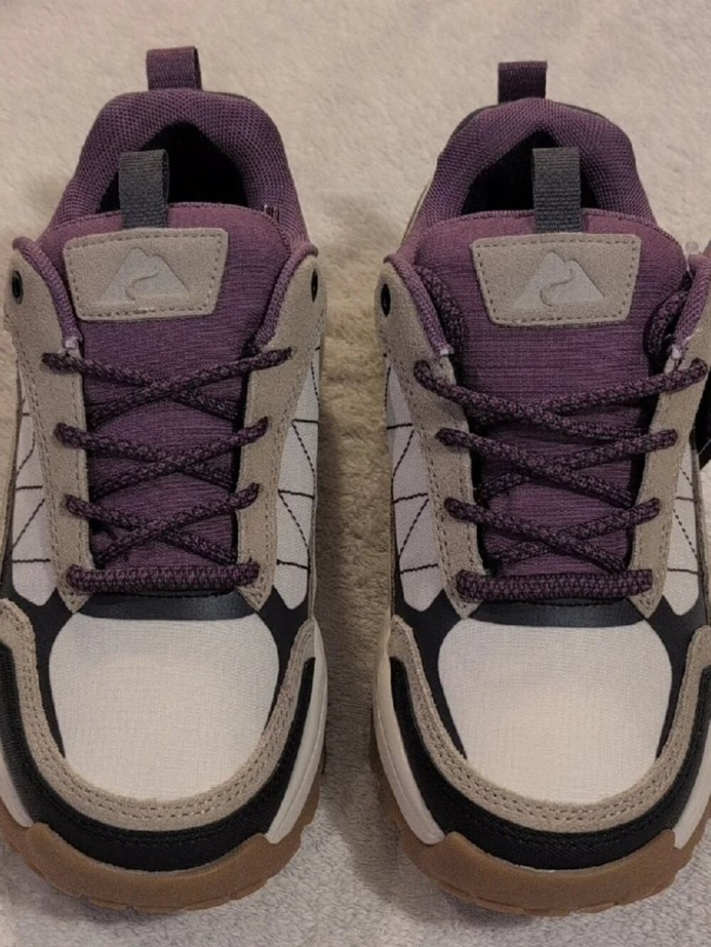 🥾 NWT Ozark Trail Women’s Waterproof Hiking Sneakers – Size 6